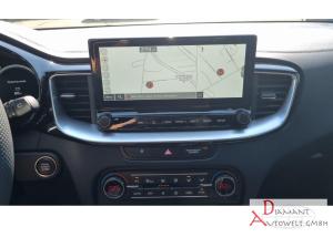 Kia ProCeed 1.5T 140 GT-Line DCT7 mit Glasdach, Leder- und Technik-Paket