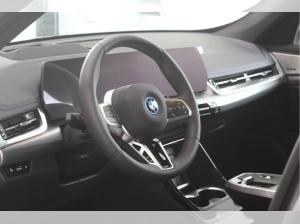 BMW iX1 xDrive30 DIGITALE ZULASSUNG 2025 MÖGLICH++0,25%DW+MSPORT+HEAD UP+LUXURY+18LM+ELEKSI.+HARMAN/