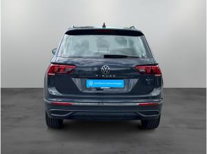 Volkswagen Tiguan Life 4Motion 2.0 TSI DSG / Navi, LED, ACC