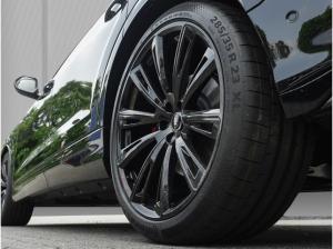 Audi Q8 60 TFSI e quattro UPE: 130.513 