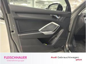 Audi Q3 35 TFSI S line LED+AHK+VC+ACC+19''+sound+App-connect