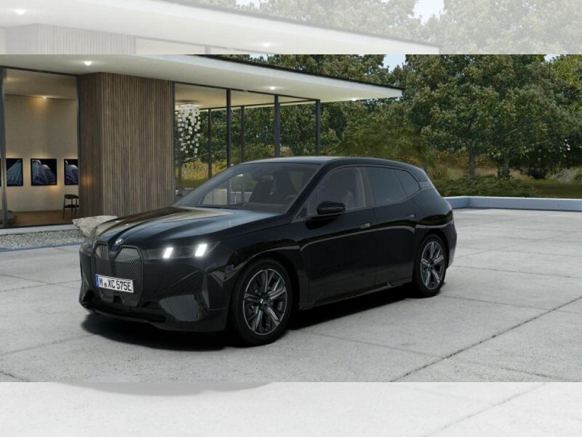 BMW ix xDrive45 - Tageszulassung 31 Tage - keine Nutzung