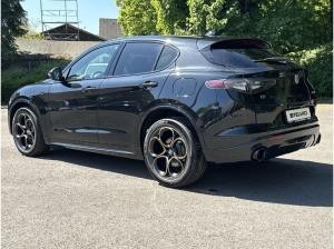 Alfa Romeo Stelvio 2.0 Turbo 16V Intensa Q4 Pano AHK