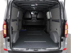 Volkswagen Transporter Kasten langer Radstand 4M / LED, RFK