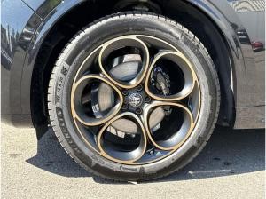 Alfa Romeo Stelvio 2.0 Turbo 16V Intensa Q4 Pano AHK