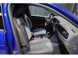 Volkswagen T-Roc R-Line 1.5 TSI OPF DSG Black Style IQ.LIGHT