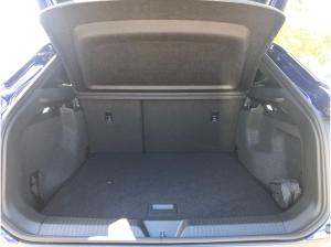 Volkswagen ID.4 Pro 4MOTION AHK PANO MATRIX NAVI HuD WÄPU