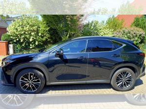 Lexus NX 450h+ E-Four