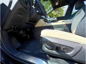 Lexus NX 450h+ E-Four