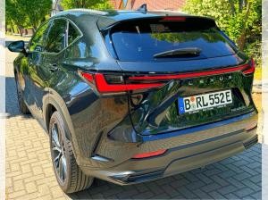 Lexus NX 450h+ E-Four