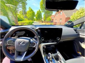 Lexus NX 450h+ E-Four