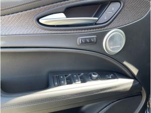 Alfa Romeo Stelvio Quadrifoglio Q4 2.9 PDC+KAMERA+LEDER+SHZ+CARPLAY