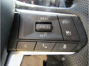 Mitsubishi Outlander Plug-in Hybrid 2.4 Plus MIVEC NAVI LED RFK ACC GRA LKHZ