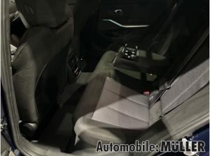 BMW 330 e M Sport EU6e Touring Park-Assist HUD AHK-klappbar Navi digitales Cockpit