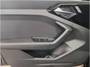 Audi A1 Sportback 30 TFSI S line S tronic LED LM 18" PDC vo+hi