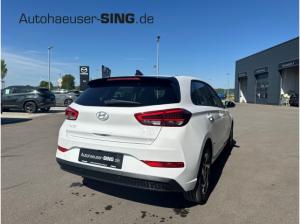 Hyundai i30 LED Digitales Cockpit PDCv+h NAV AC/AA