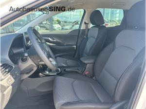 Hyundai i30 LED Digitales Cockpit PDCv+h NAV AC/AA