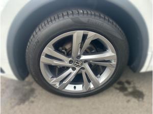 Volkswagen Tiguan 1.5 TSI DSG R-LINE *AHK *360° *TRAVEL *AC