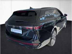 Volkswagen Passat R-Line 1.5 l eHybrid / PSD