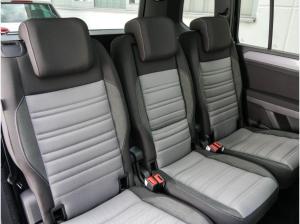 Volkswagen Touran Highline 1,5 TSI DSG AHK,PANO Lagerwagen !