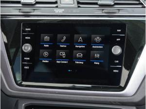 Volkswagen Touran Highline 1,5 TSI DSG AHK,PANO Lagerwagen !