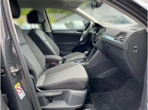 Volkswagen Tiguan Life 4Motion 2.0 TSI DSG / Navi, LED, ACC