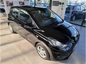 Hyundai i10 FL (MY25) 1.0 Benzin 5-MT 2WD Select