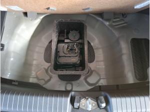 Hyundai i10 FL (MY25) 1.0 Benzin 5-MT 2WD Select