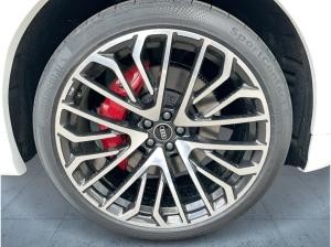 Audi Q8 SUV 60 TFSI e qu. tiptr. Laser PANO HUD