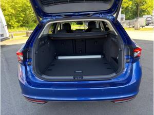 Skoda Superb Combi 2.0 TSI DSG 4x4 Selection +AHK+BHZFS+NAVI+RFK+