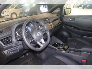 Nissan Leaf (ZE1)