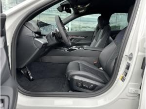 BMW i5 eDrive40 Limousine M Sportpaket HK HiFi DAB
