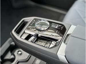 BMW ix iX xDrive60 M Sportpaket B&W Surround DAB LED