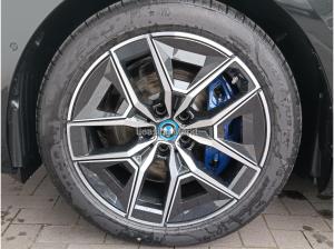 BMW i5 eDrive40 M Sportpaket Pro*Komfortsitze*AHK