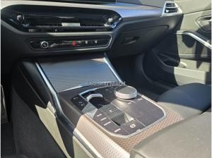 BMW 330 330e xDrive Automatik M Sportpaket Sport Aut.