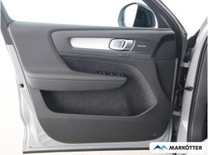 Volvo XC40 B4 Plus Black Edition/PIXEL-LED/AHK/360°CAM