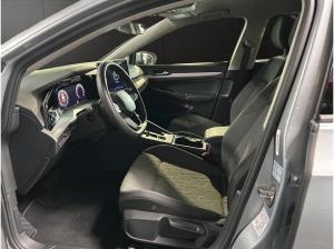 Volkswagen Golf Var. 2.0 TDI LIFE*LED*ACC*DSG*NAV*AHK*HuD*