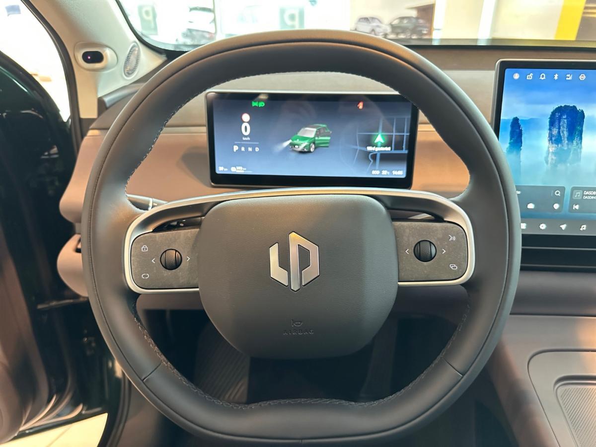 Leapmotor C10