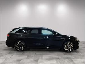 Volkswagen ID.7 Tourer Pro h/AHK/Matrix/Wärmepu/01.30Garantie