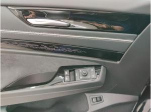 Volkswagen ID.7 Tourer Pro h/AHK/Matrix/Wärmepu/01.30Garantie