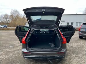 Volvo V60 B4 DKG PLUS DARK - Sofort lieferbar -
