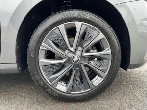 Skoda Fabia 1.0 TSI DSG DRIVE 116 PS *LENKRADHEIZUNG/ KAMERA / KLIMAAUTOMATIK**