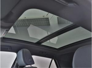 Volkswagen T-Roc Style 2.0 l TDI DSG+PANO+AHK+RFK+NAVI+BLACKSTYLE