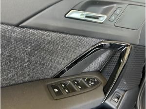 BMW iX1 eDrive20,Travel.-Pkt.,Premium-Pkt.,AHK,Lenkradhzg.,Aktivsitz,uvm.