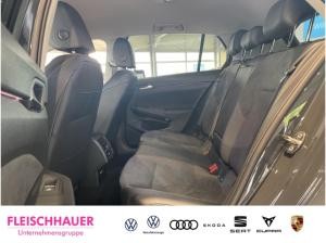 Volkswagen Golf 1.5 eTSI Style AHK Business-Premium Park&Comfort+