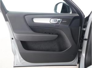 Volvo XC40 B4/Black Edition/ 360°/sofort/