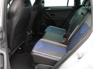 Volkswagen Tiguan R 2.0 TSI 4M DSG Akrapovic, Matrix, AHK,