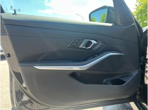 BMW 320 d xDrive 431? netto Limousine*M Sportpaket*Lc Prof*AHK*ACC*Driv Assistant*