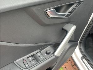 Audi Q2 35 TFSI S line LED virtual Co. Klima Carplay