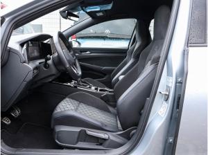Volkswagen Golf VIII 1,5 TSI R-Line ACC Navi Matrix R-Kamera
